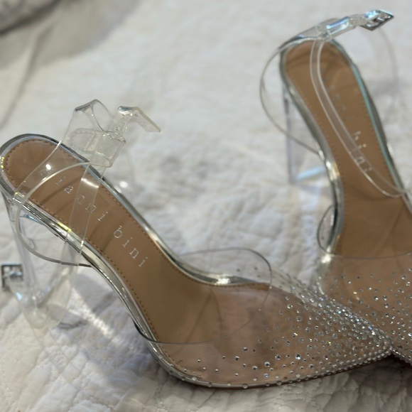 NWOT Gianni Bini Clear Block Heels with Rhinestones - Size 8.5 Bride/prom - Picture 9 of 9